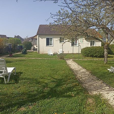 Entre 2 Chateaux أونزاين المظهر الخارجي الصورة