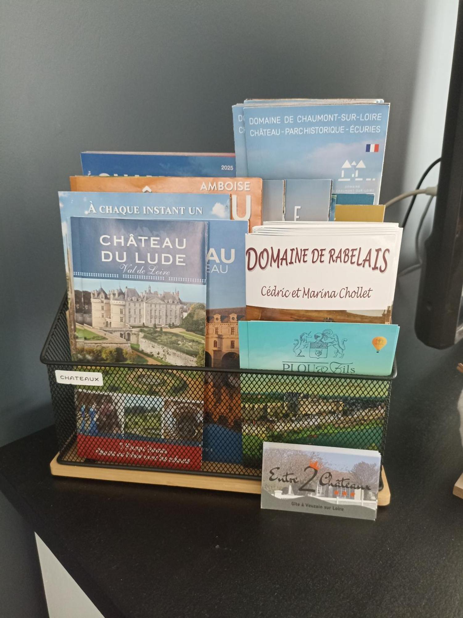 Entre 2 Chateaux أونزاين المظهر الخارجي الصورة